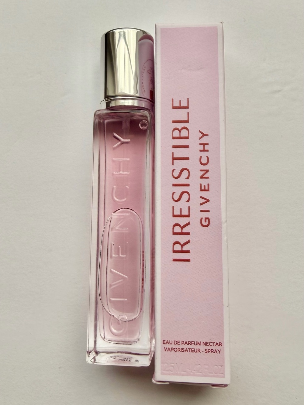 Givenchy Irresistible Eau de Parfum  Nectar-Travel Spray-NIB
